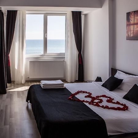 Oasis By The Sea - Summerland Apartment Mamaia Exterior foto